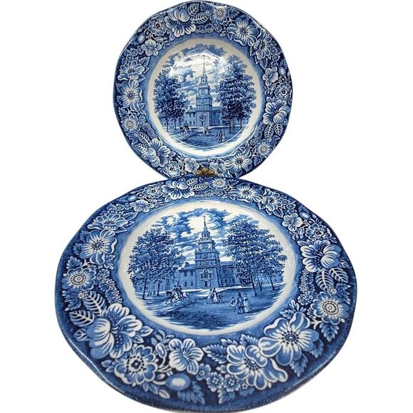 Staffordshire Vintage Liberty Blue 1776 Colonial Transferware 2 Dinner Plate 7-8 - Picture 1 of 9